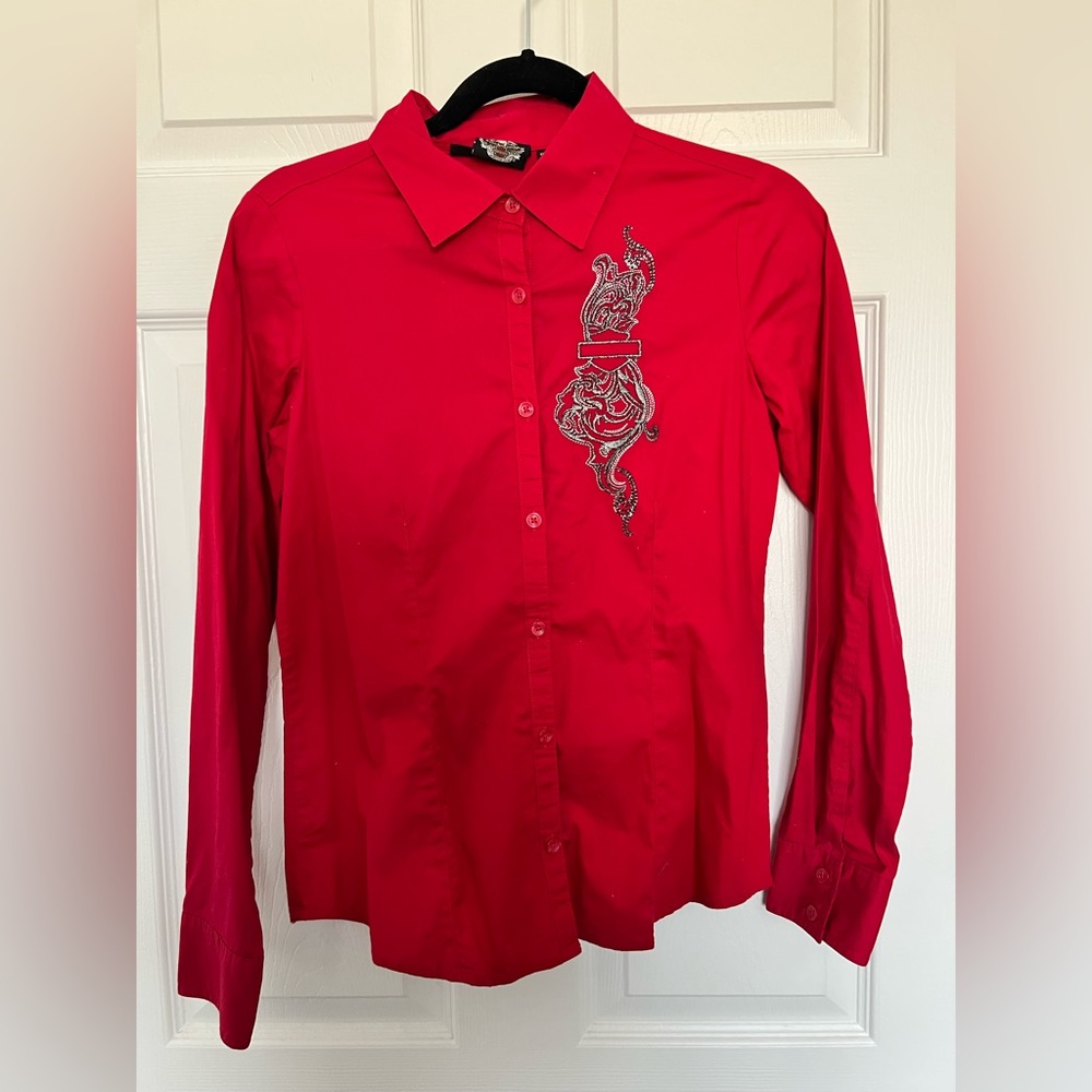 Size XS women’s HARLEY DAVIDSON long sleeve red embroidered shirt.